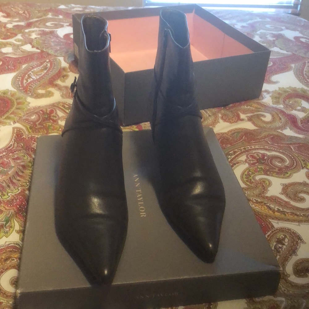 Brown leather ankle boots, pointed toe; size 10